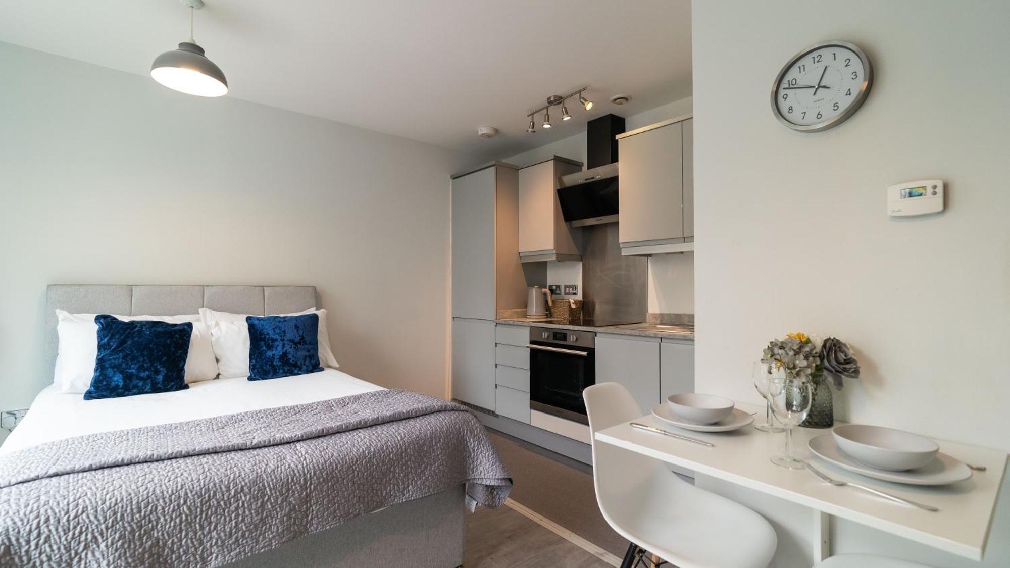 City Stay Apartments - Hub Milton Keynes Exterior photo